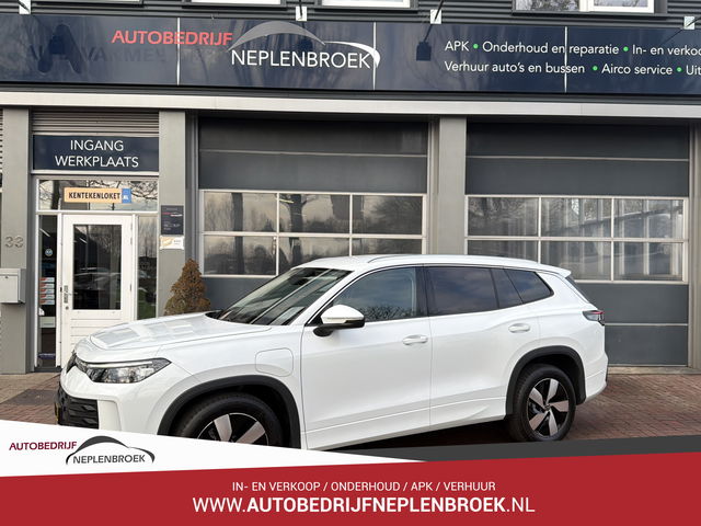 Volkswagen Tayron - 1.5 eHybrid Life Edition | LED | Winterpakket | Navi | Trekhaak | 18 Inch | Adapt. Cruise |  05-2025 32 KM