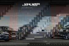 Volvo V40 - 2.0 T2 R-Design | 2e eigenaar | Navigatie | 17 inch | Climate control | Alcantara/leer | Sportstoelen | PDC | Cruise control | Sportstuur | 122 pk