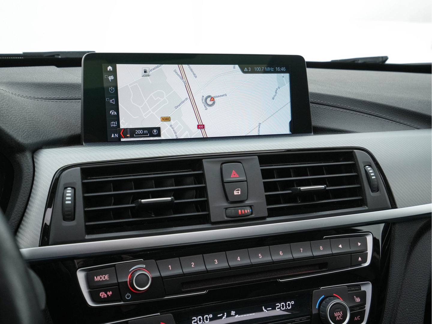 BMW 3 Serie Touring 320d EDE Executive Aut. *PANO | LEATHER | FULL-LED | DIGI-COCKPIT | HEATED-SPORTSEATS | NAVI-FULLMAP | PRIVACY-GLASS | ECC | KEYLESS | LANE-ASSIST | PDC | CRUISE | TOWBAR | 18''ALU*