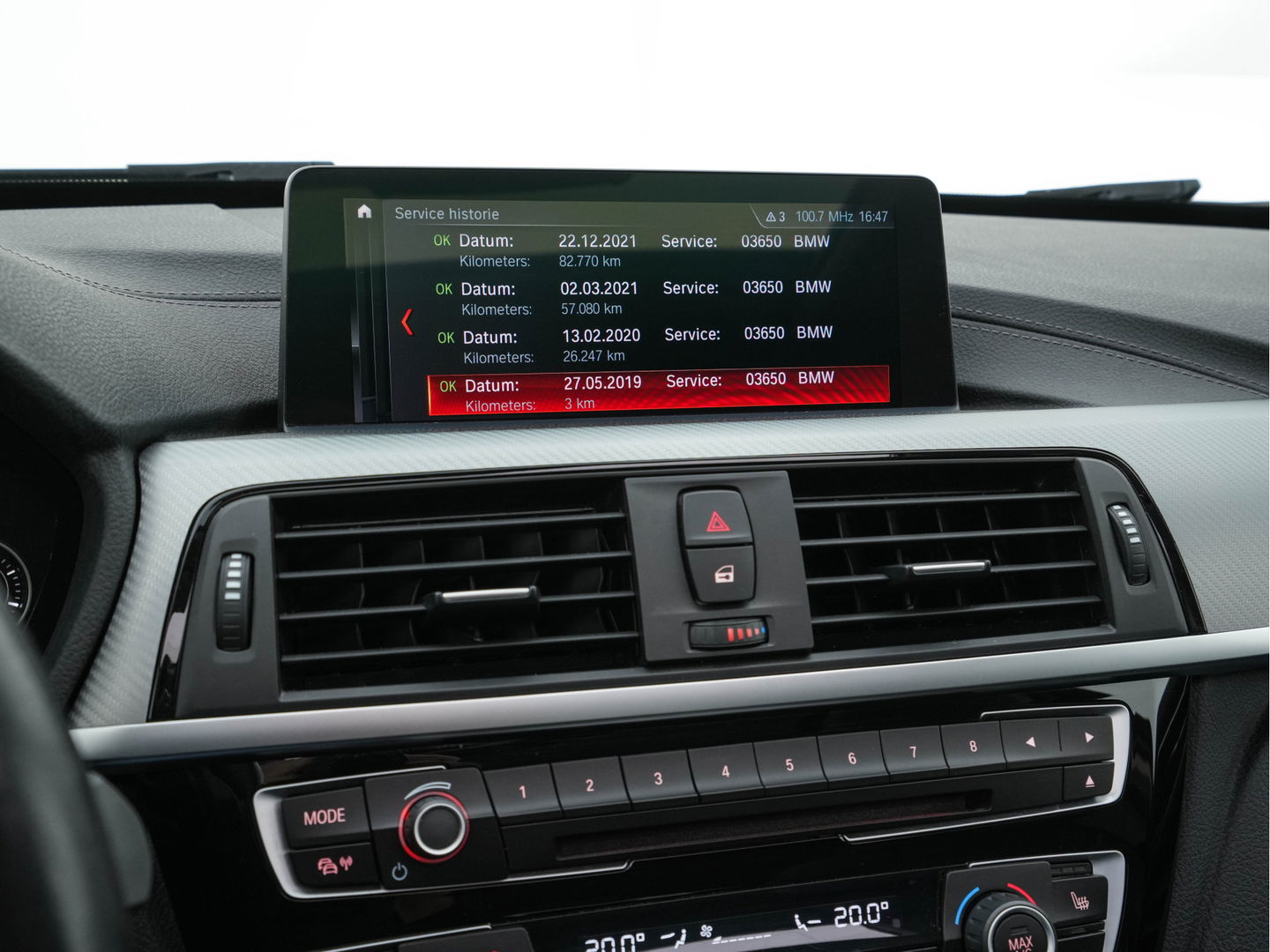 BMW 3 Serie Touring 320d EDE Executive Aut. *PANO | LEATHER | FULL-LED | DIGI-COCKPIT | HEATED-SPORTSEATS | NAVI-FULLMAP | PRIVACY-GLASS | ECC | KEYLESS | LANE-ASSIST | PDC | CRUISE | TOWBAR | 18''ALU*