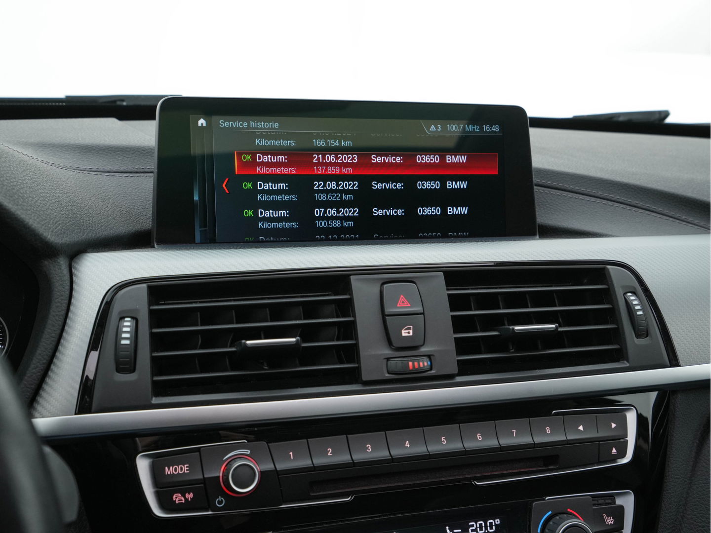 BMW 3 Serie Touring 320d EDE Executive Aut. *PANO | LEATHER | FULL-LED | DIGI-COCKPIT | HEATED-SPORTSEATS | NAVI-FULLMAP | PRIVACY-GLASS | ECC | KEYLESS | LANE-ASSIST | PDC | CRUISE | TOWBAR | 18''ALU*