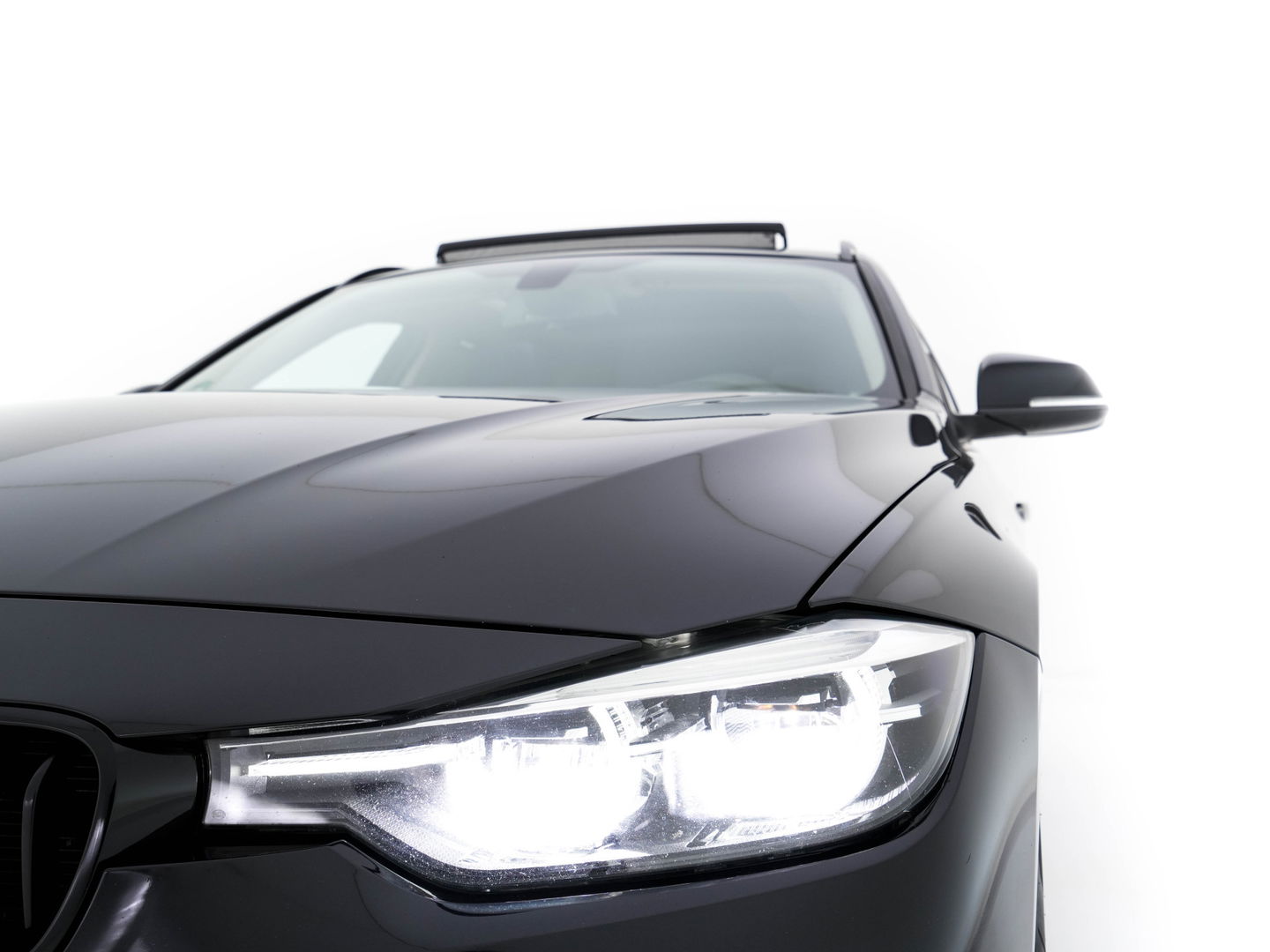 BMW 3 Serie Touring 320d EDE Executive Aut. *PANO | LEATHER | FULL-LED | DIGI-COCKPIT | HEATED-SPORTSEATS | NAVI-FULLMAP | PRIVACY-GLASS | ECC | KEYLESS | LANE-ASSIST | PDC | CRUISE | TOWBAR | 18''ALU*