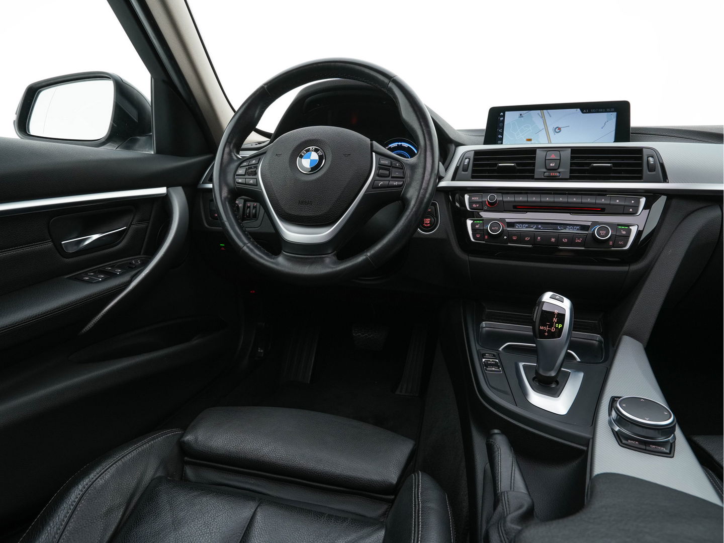 BMW 3 Serie Touring 320d EDE Executive Aut. *PANO | LEATHER | FULL-LED | DIGI-COCKPIT | HEATED-SPORTSEATS | NAVI-FULLMAP | PRIVACY-GLASS | ECC | KEYLESS | LANE-ASSIST | PDC | CRUISE | TOWBAR | 18''ALU*