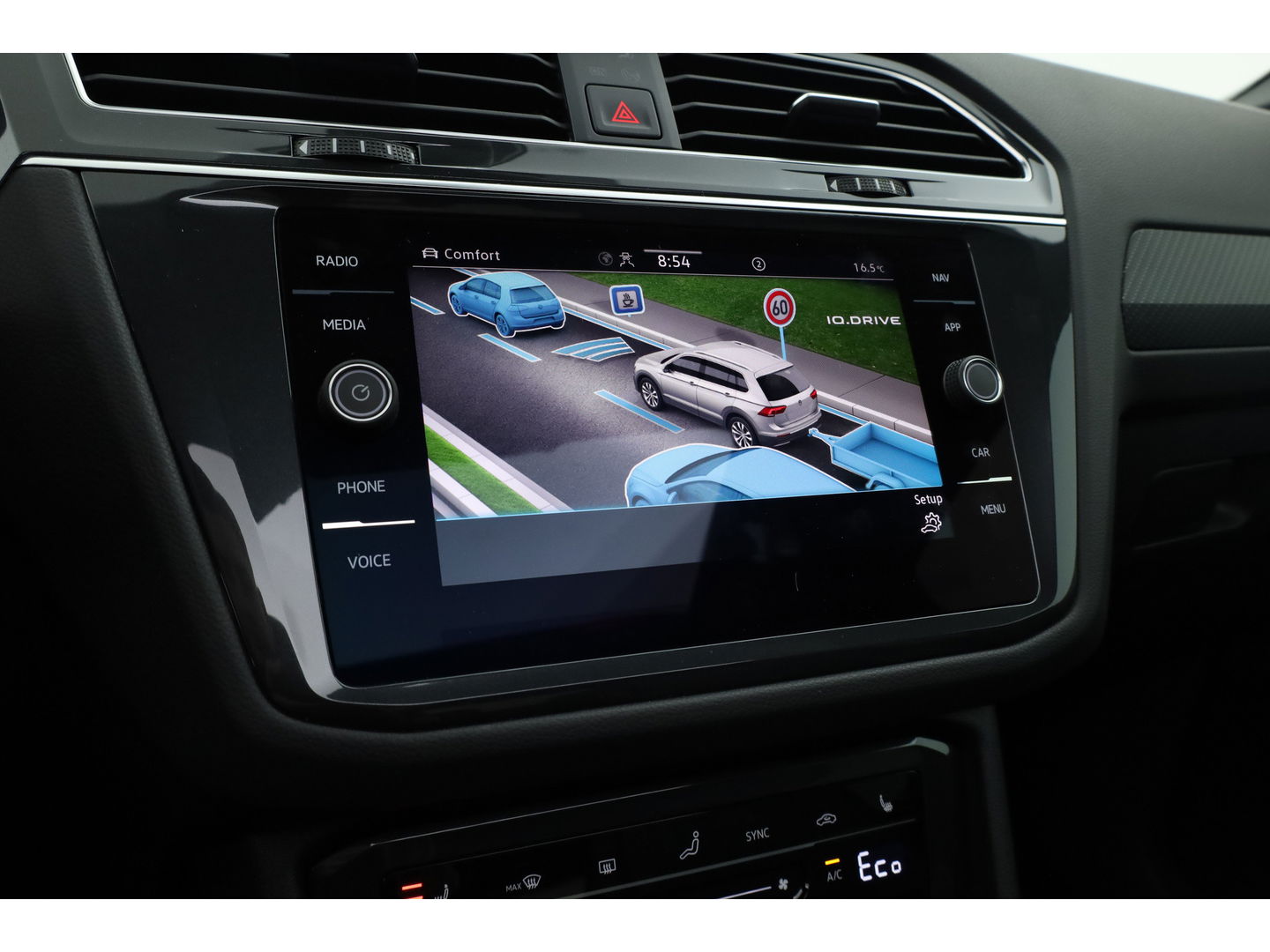 Volkswagen Tiguan 1.4 TSI eHybrid R-Line Black Style | Pano | HUD | 360cam | Elek. Trekhaak | 4x Stoelverw. | Keyless | 20'' | Adapt. Cruise