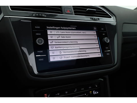 Volkswagen Tiguan 1.4 TSI eHybrid R-Line Black Style | Pano | HUD | 360cam | Elek. Trekhaak | 4x Stoelverw. | Keyless | 20'' | Adapt. Cruise