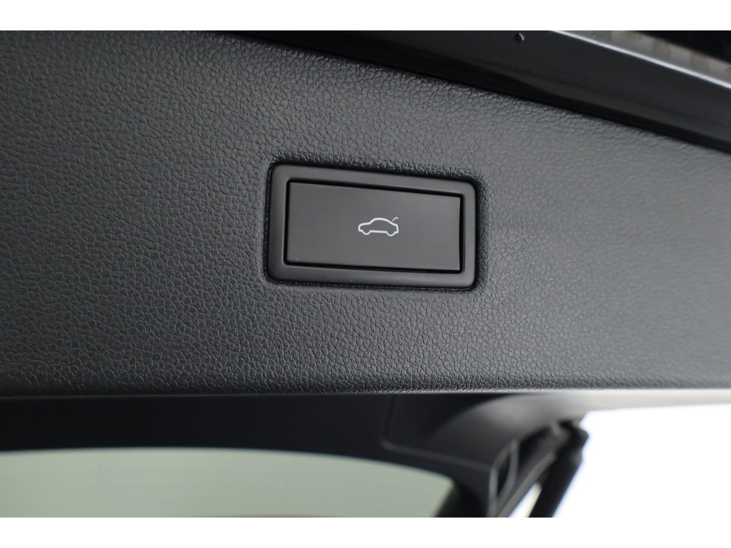 Volkswagen Tiguan 1.4 TSI eHybrid R-Line Black Style | Pano | HUD | 360cam | Elek. Trekhaak | 4x Stoelverw. | Keyless | 20'' | Adapt. Cruise