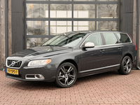 Volvo V70 - 1.6 T4 Limited Edition | Xenon | Navi | Stoelverwarming | Trekhaak | Leder | All-seasons | PDC |
