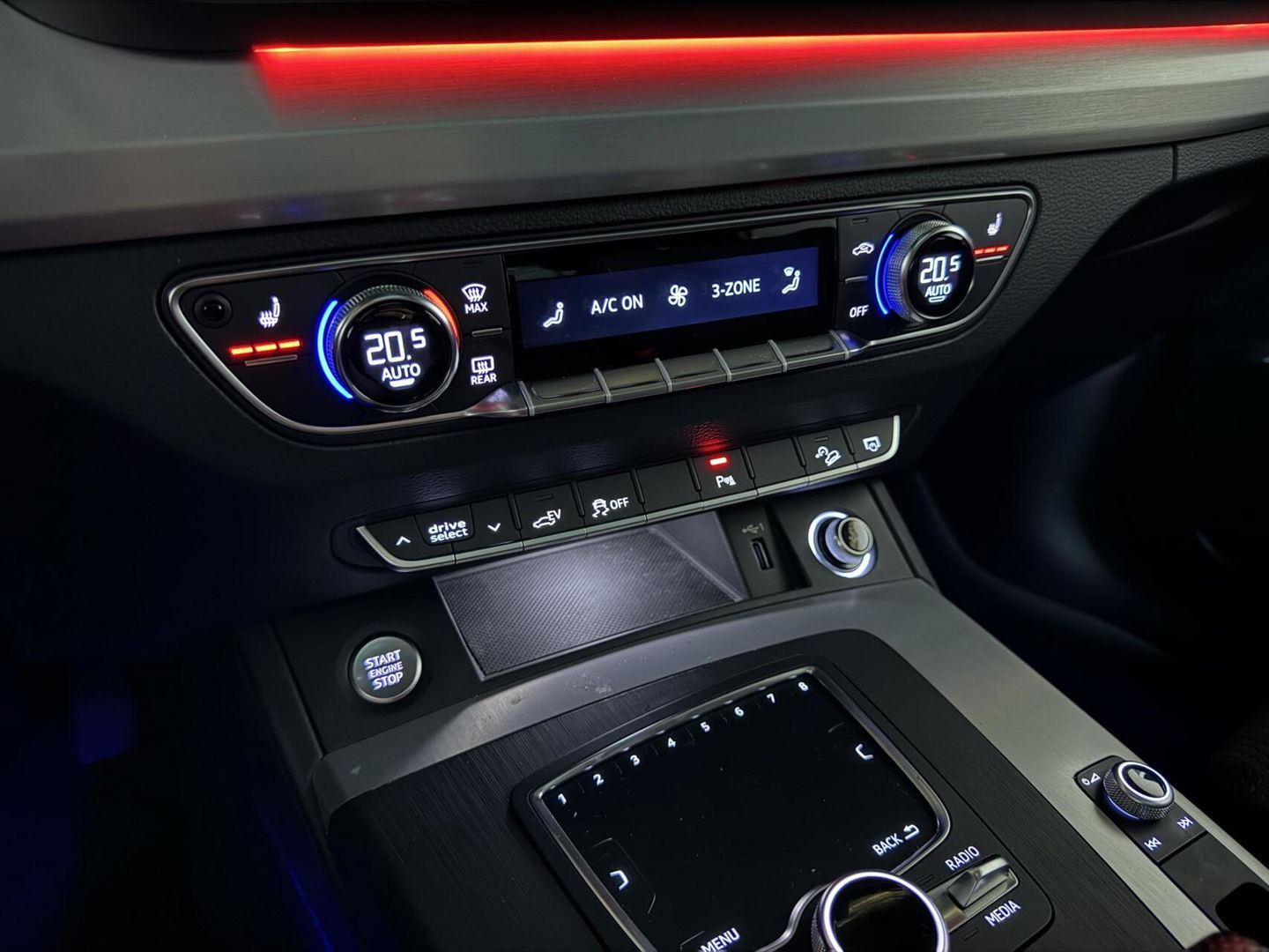 Audi Q5 50 TFSIe Quattro Black Edition S-Line Pano Sfeer Camera