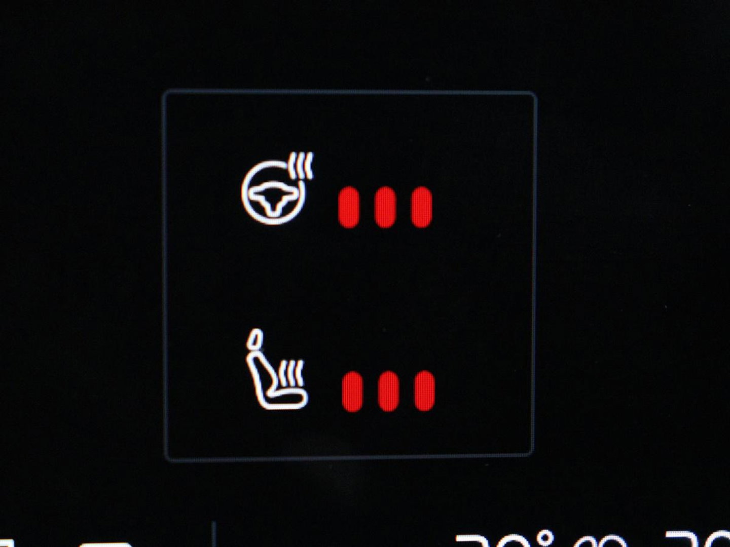 Volvo C40 Recharge Twin Intro Edition 78 kWh | SOH 89% | Panoramadak | 360 Camera | Stoelverwarming | Harman/Kardon | Warmtepomp | Adaptive cruise | Matrix LED | Carplay | Memory | Stuurverwarming