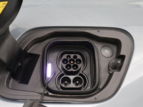 Volvo C40 Recharge Twin Intro Edition 78 kWh | SOH 89% | Panoramadak | 360 Camera | Stoelverwarming | Harman/Kardon | Warmtepomp | Adaptive cruise | Matrix LED | Carplay | Memory | Stuurverwarming