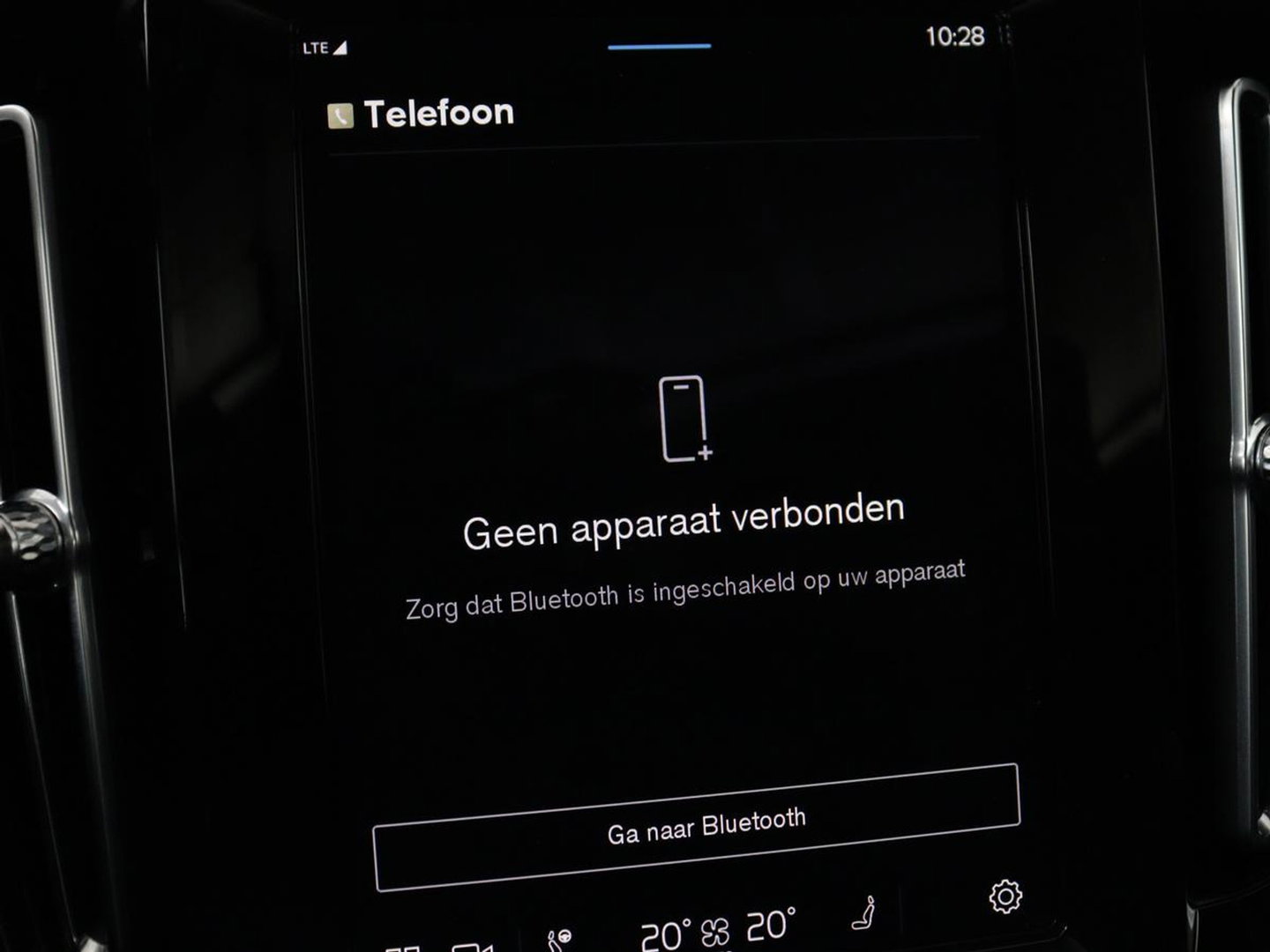 Volvo C40 Recharge Twin Intro Edition 78 kWh | SOH 89% | Panoramadak | 360 Camera | Stoelverwarming | Harman/Kardon | Warmtepomp | Adaptive cruise | Matrix LED | Carplay | Memory | Stuurverwarming