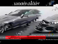 Mercedes-Benz CLA - 250e AMG // Keyless Entry // Sfeerverlichting // Camera // 19" AMG Velgen // Apple Carplay // Android Auto // Privacy Glas