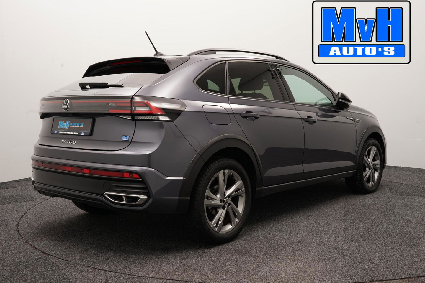 Volkswagen Taigo 1.0 TSI R-Line|IQ-LIGHT|STOELVERW|CAMERA|NAP