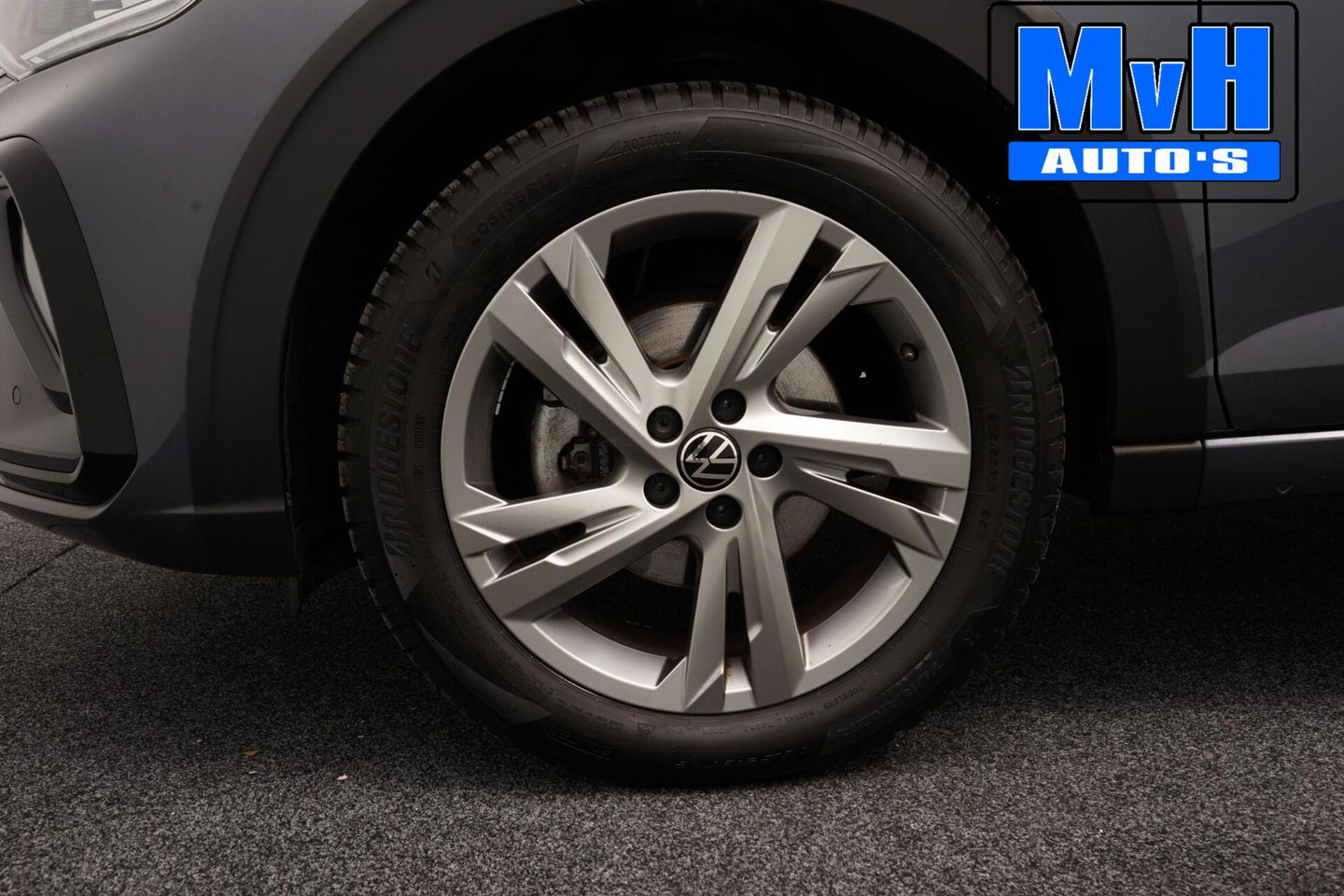 Volkswagen Taigo 1.0 TSI R-Line|IQ-LIGHT|STOELVERW|CAMERA|NAP