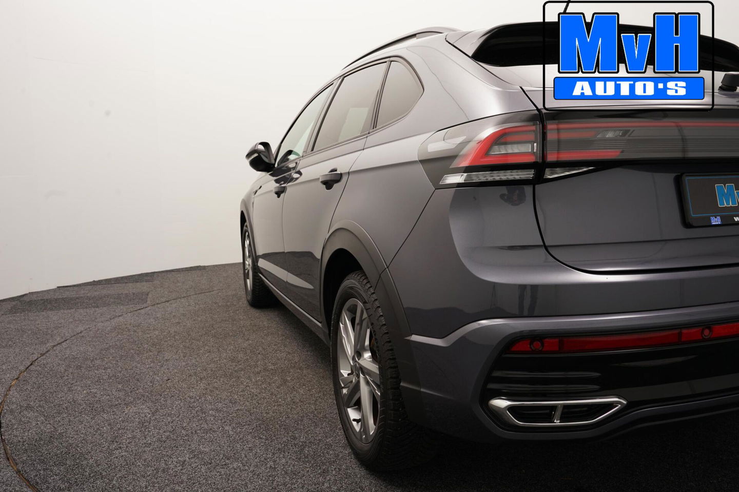 Volkswagen Taigo 1.0 TSI R-Line|IQ-LIGHT|STOELVERW|CAMERA|NAP