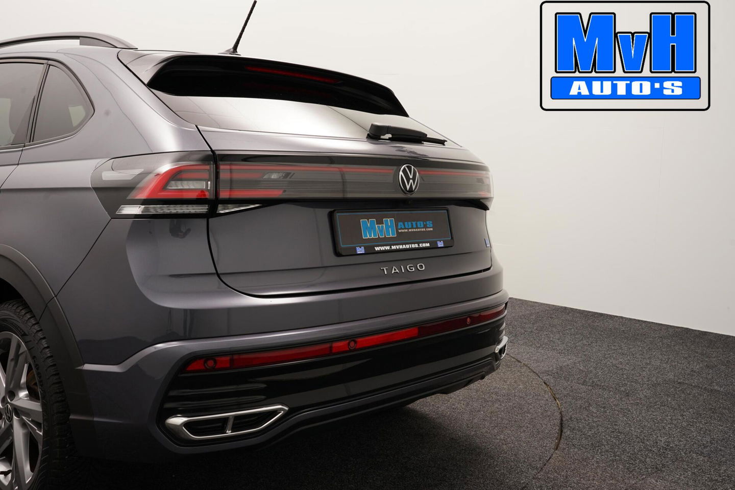 Volkswagen Taigo 1.0 TSI R-Line|IQ-LIGHT|STOELVERW|CAMERA|NAP