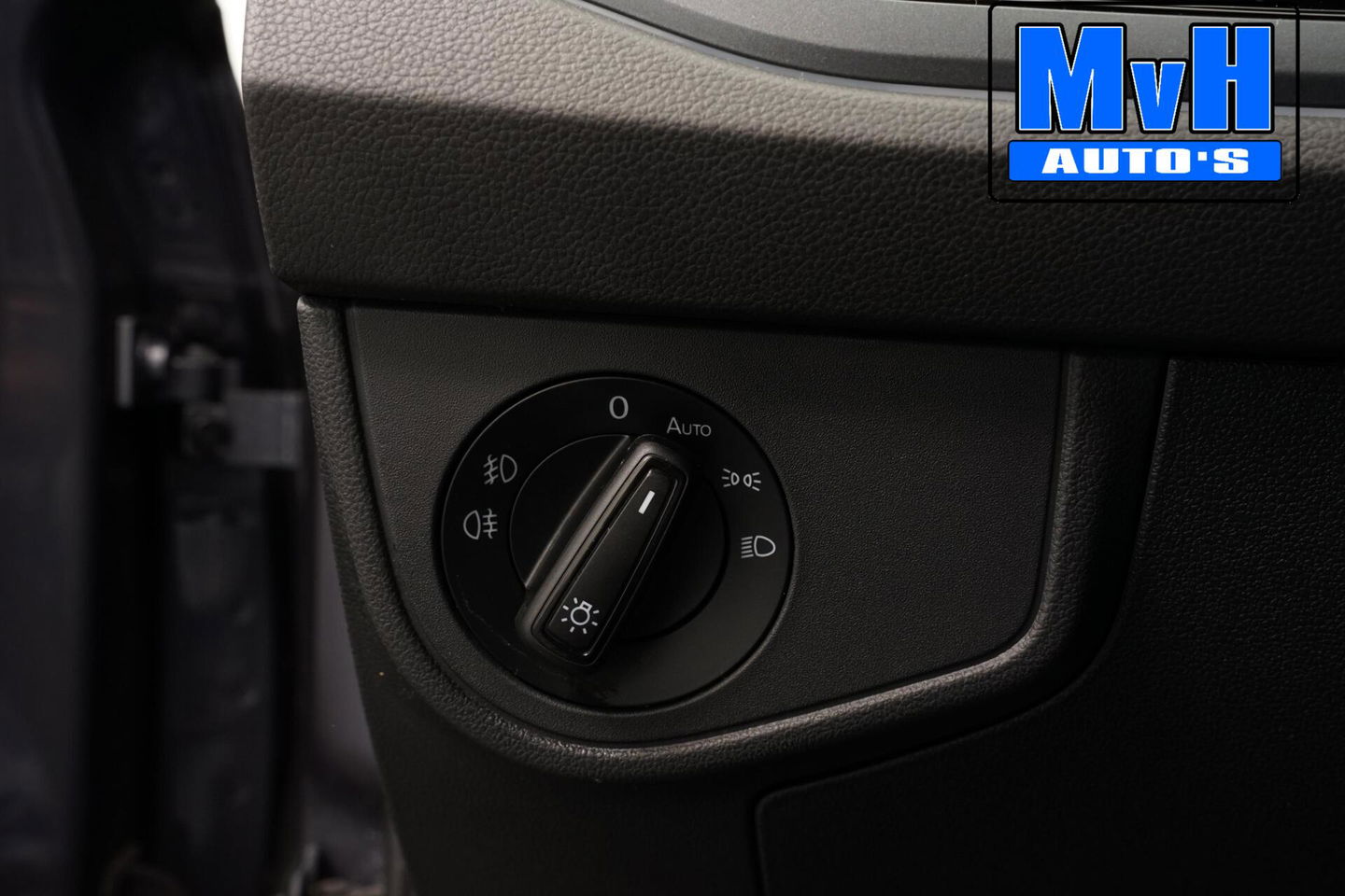 Volkswagen Taigo 1.0 TSI R-Line|IQ-LIGHT|STOELVERW|CAMERA|NAP