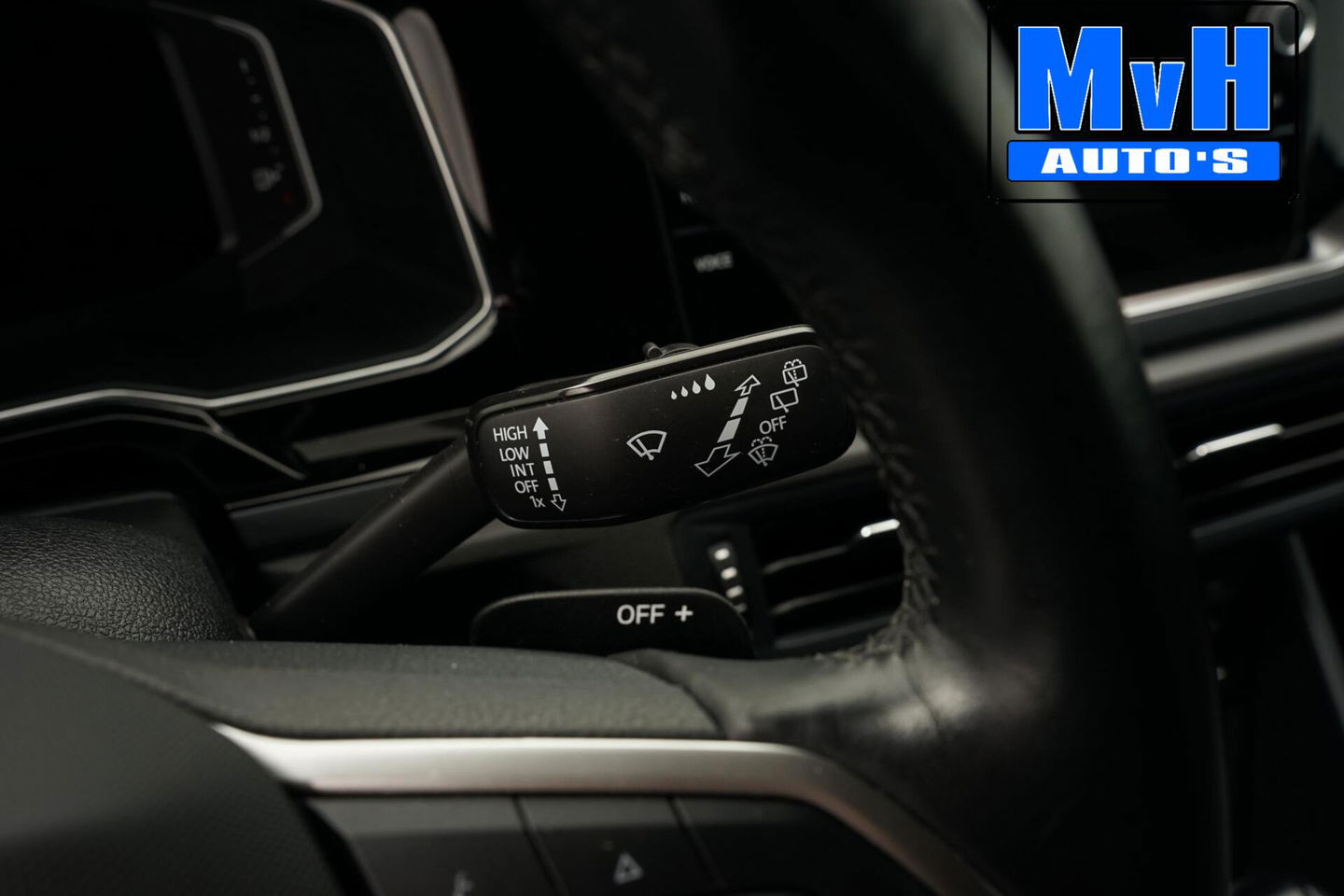 Volkswagen Taigo 1.0 TSI R-Line|IQ-LIGHT|STOELVERW|CAMERA|NAP