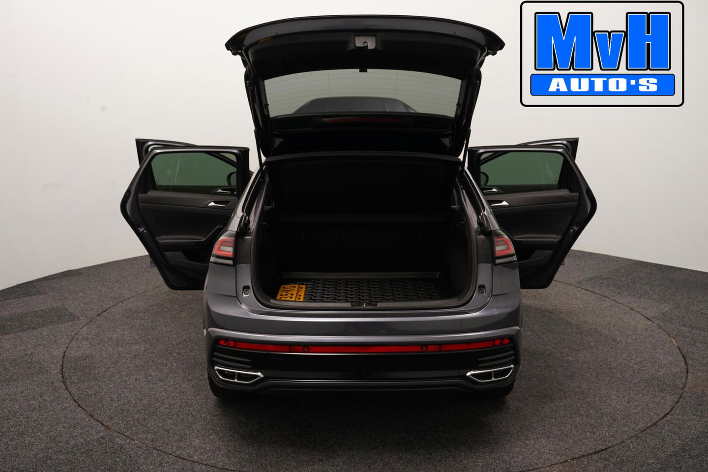 Volkswagen Taigo 1.0 TSI R-Line|IQ-LIGHT|STOELVERW|CAMERA|NAP