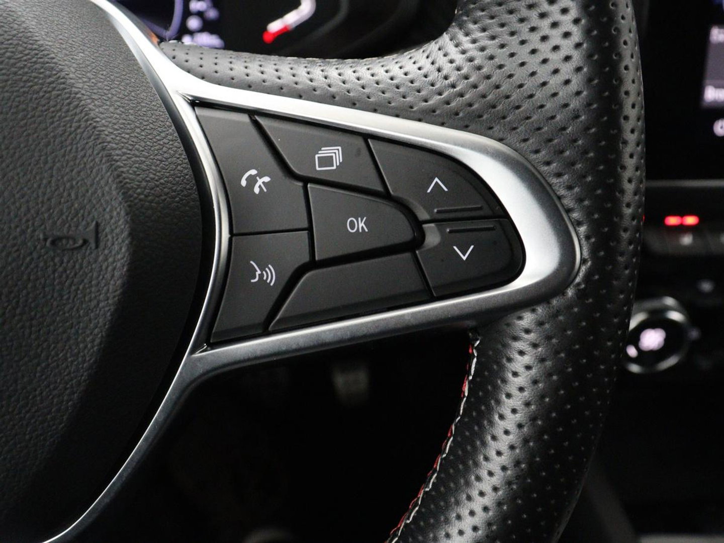 Renault Arkana 1.6 E-Tech Hybrid 145 R.S. Line | Leder/Alcantara | Stoelverwarming | Adaptive cruise | Camera | Carplay | Keyless | Park Assist | Full LED | Navigatie