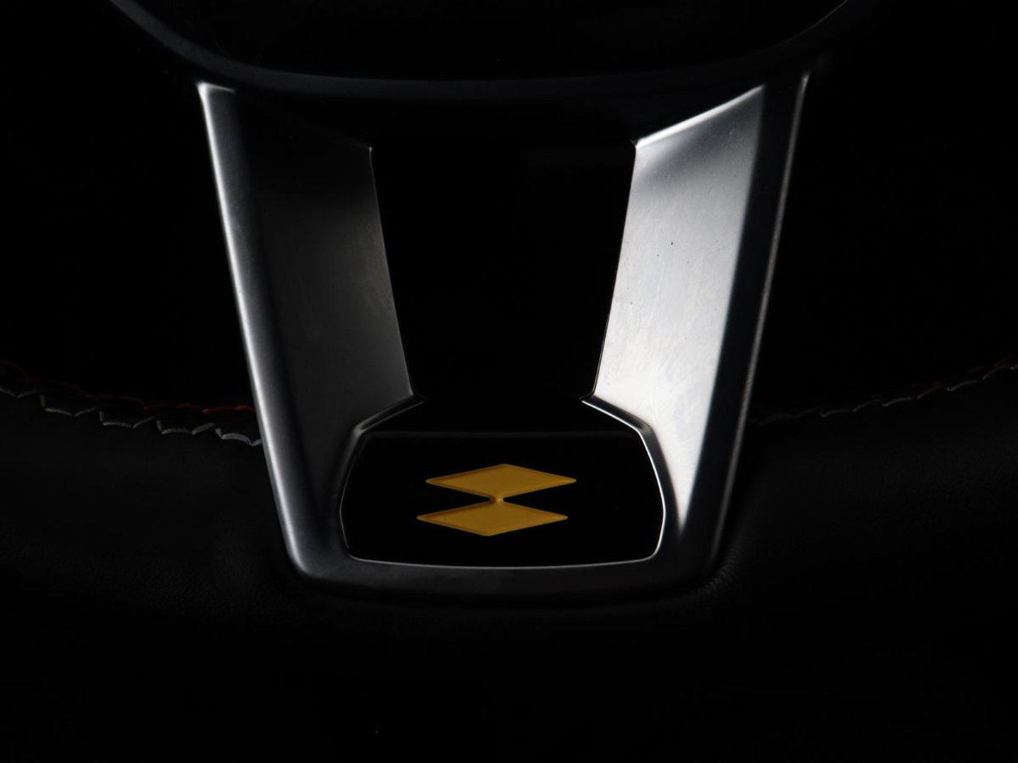 Renault Arkana 1.6 E-Tech Hybrid 145 R.S. Line | Leder/Alcantara | Stoelverwarming | Adaptive cruise | Camera | Carplay | Keyless | Park Assist | Full LED | Navigatie