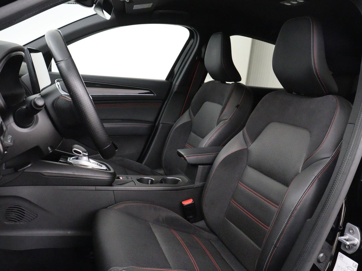 Renault Arkana 1.6 E-Tech Hybrid 145 R.S. Line | Leder/Alcantara | Stoelverwarming | Adaptive cruise | Camera | Carplay | Keyless | Park Assist | Full LED | Navigatie