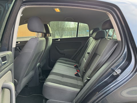 Volkswagen Golf Plus 1.9 TDI Sportline BlueMotion | Handel / Export | Cruise Control | Airconditioning | Trekhaak | Stoelverwarming | Parkeersensoren | Navigatie Voorbereiding | Isofix | Multifunctioneel Stuurwiel |