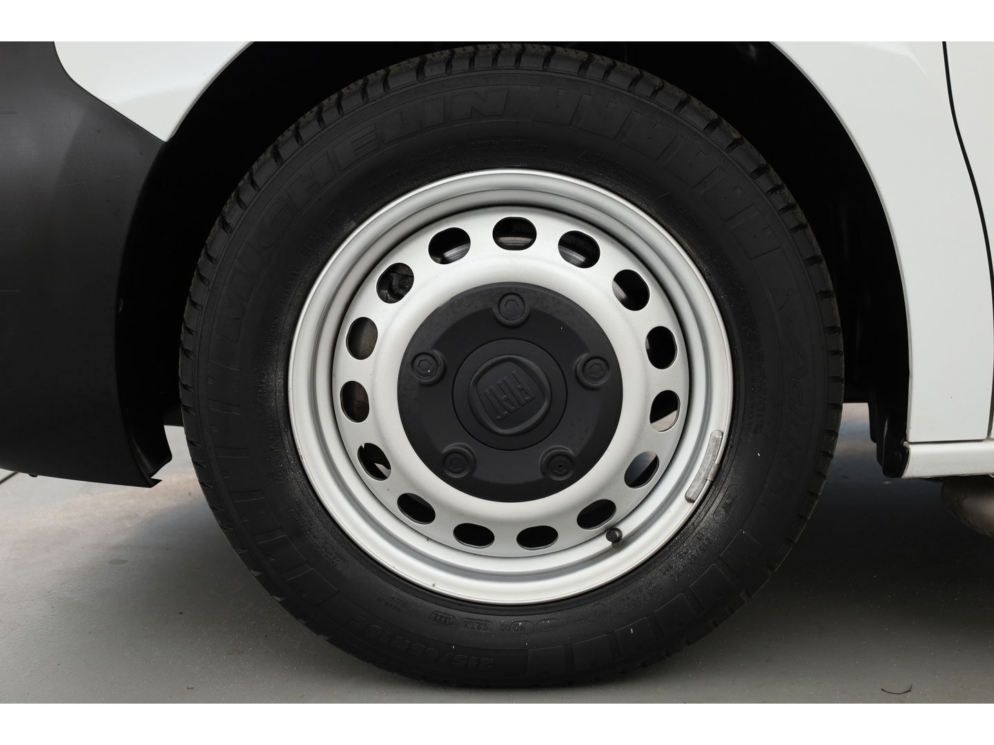 Fiat Scudo 1.5 MultiJet L3H1 | Side Bars | 3 pers. | Cruise | Bluetooth | DAB |