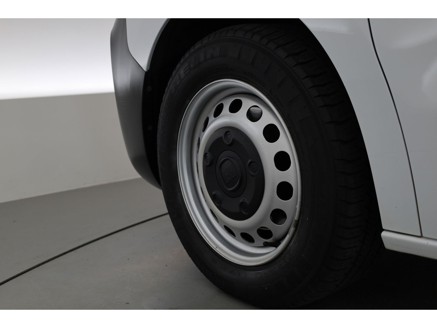 Fiat Scudo 1.5 MultiJet L3H1 | Side Bars | 3 pers. | Cruise | Bluetooth | DAB |