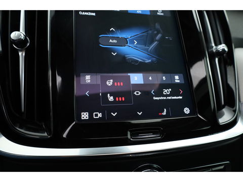 Volvo V60 2.0 T6 Plug-in hybrid AWD Plus Dark | Pano | 360 Camera | Elek trekhaak | H&K Audio | 4 stoel + stuurverw.|