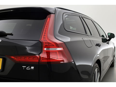Volvo V60 2.0 T6 Plug-in hybrid AWD Plus Dark | Pano | 360 Camera | Elek trekhaak | H&K Audio | 4 stoel + stuurverw.|