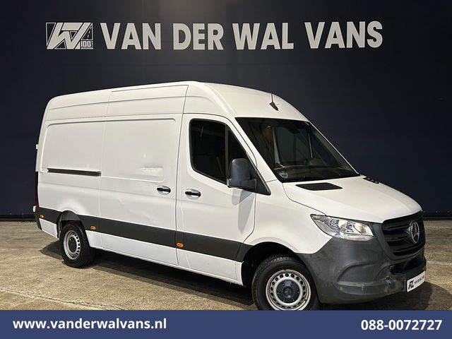 Mercedes-Benz Sprinter - 317 CDI 170pk L2H2 Euro6 Airco | Camera | Navigatie | Apple Carplay | Android Auto Bijrijdersbank