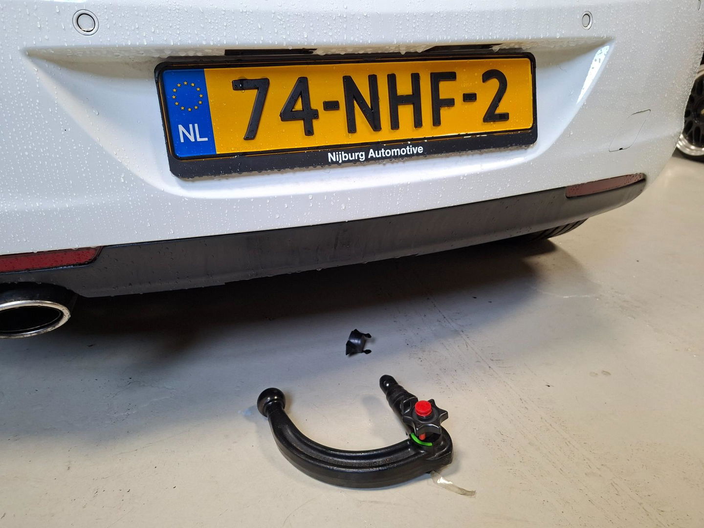 Opel Astra 1.6 Turbo Cosmo "Origineel NL!" Trekhaak Xenon Leer Stoelverwarming Bluetooth Navigatie Cruise-control Parkeersensoren