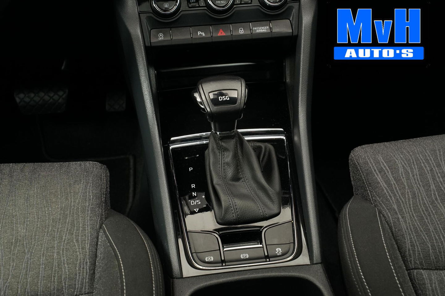 Škoda Karoq 1.0 TSI Style Business|PANO|LUXE!|TREKH|LED|ACC