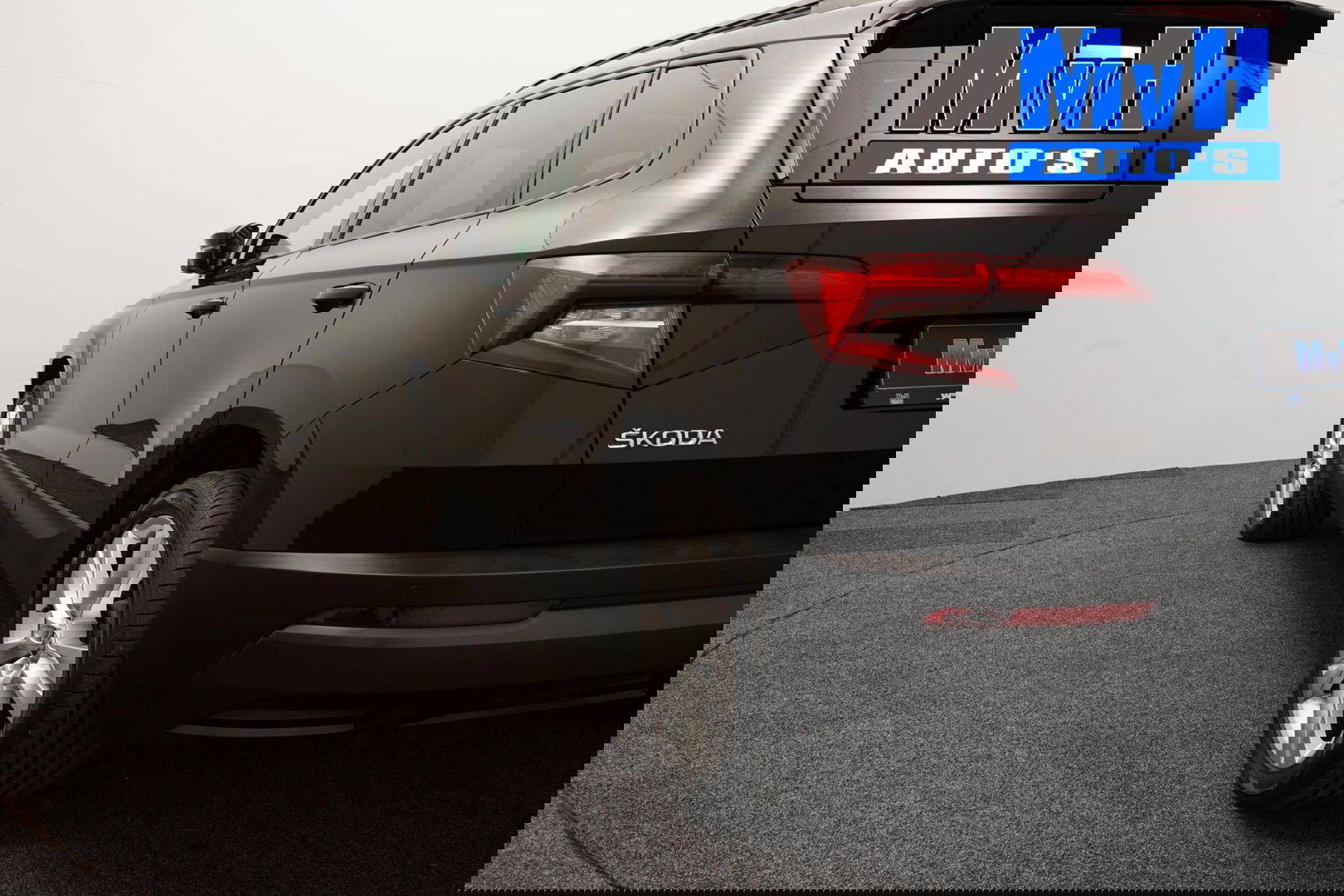 Škoda Karoq 1.0 TSI Style Business|PANO|LUXE!|TREKH|LED|ACC