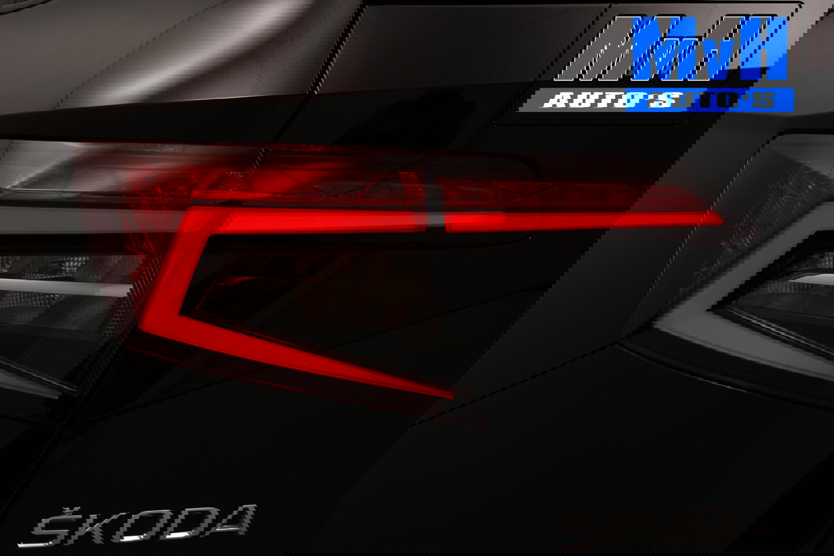 Škoda Karoq 1.0 TSI Style Business|PANO|LUXE!|TREKH|LED|ACC