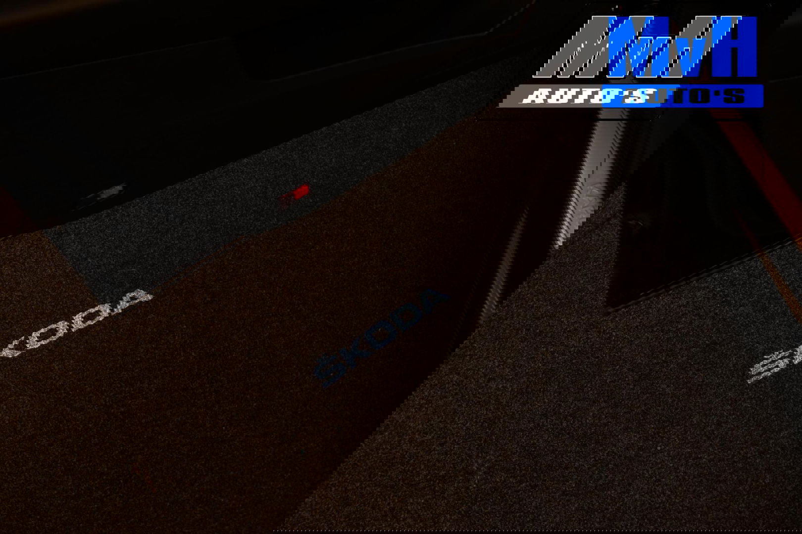 Škoda Karoq 1.0 TSI Style Business|PANO|LUXE!|TREKH|LED|ACC