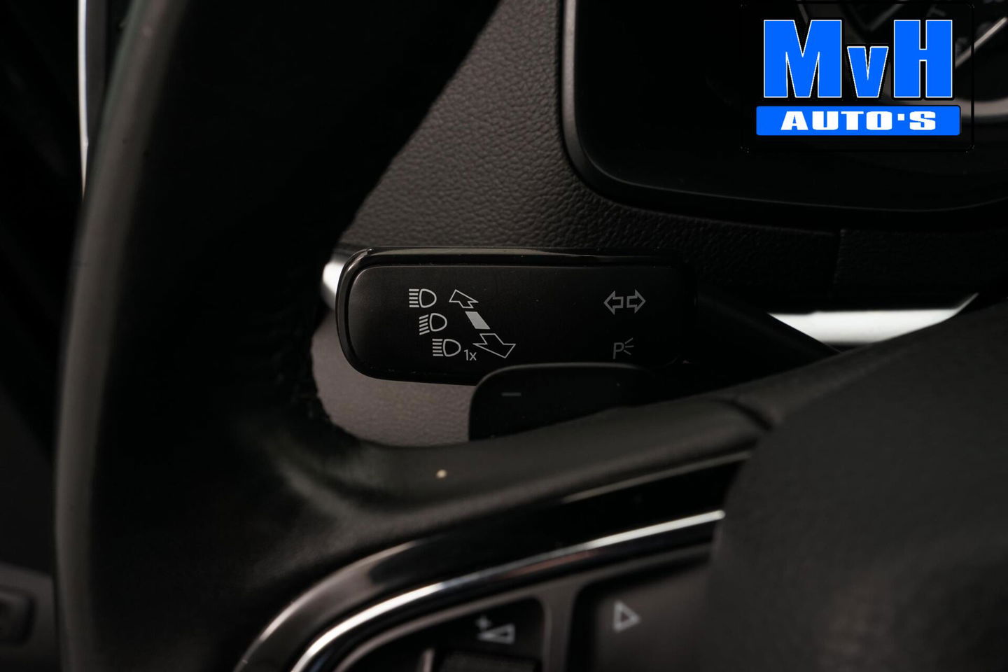 Škoda Karoq 1.0 TSI Style Business|PANO|LUXE!|TREKH|LED|ACC