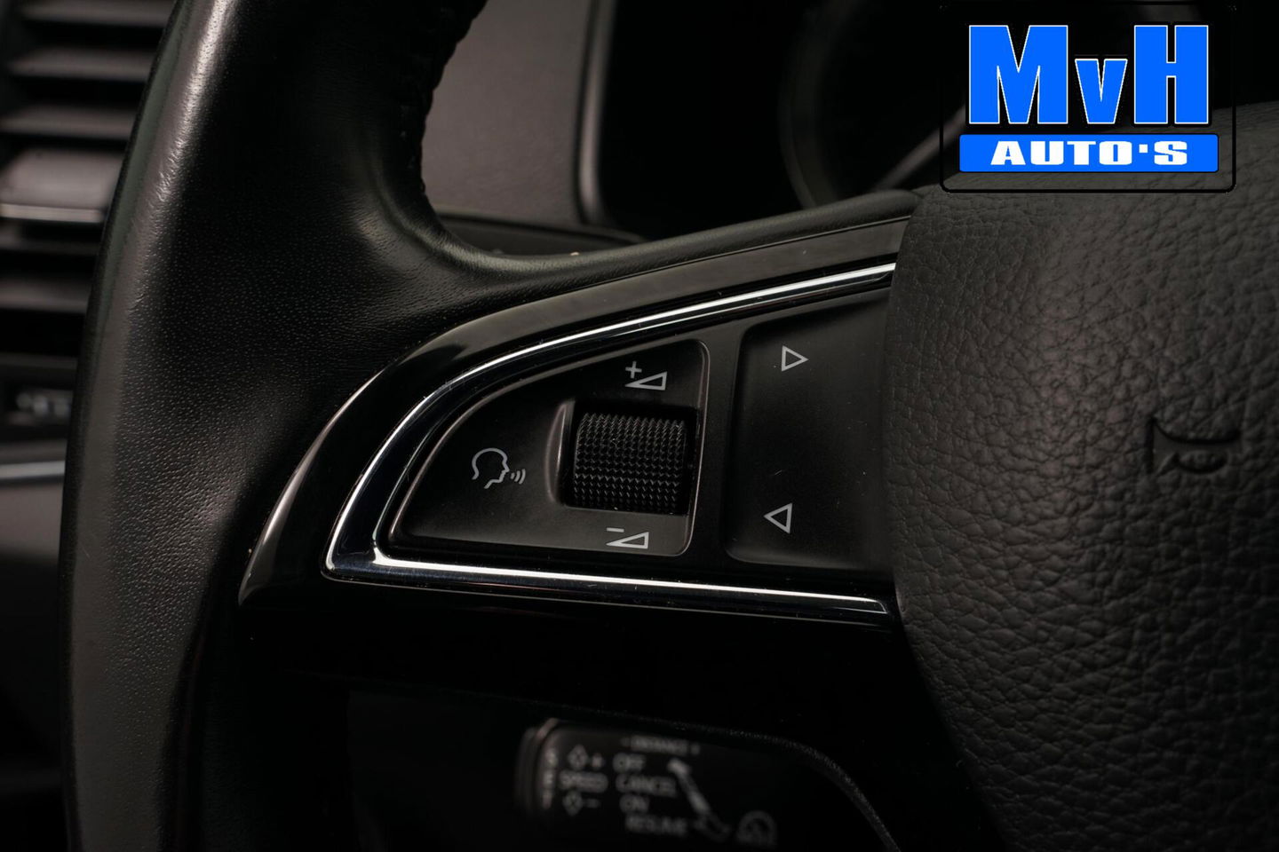 Škoda Karoq 1.0 TSI Style Business|PANO|LUXE!|TREKH|LED|ACC