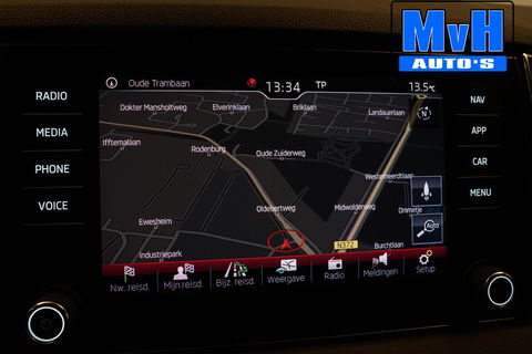 Škoda Karoq 1.0 TSI Style Business|PANO|LUXE!|TREKH|LED|ACC