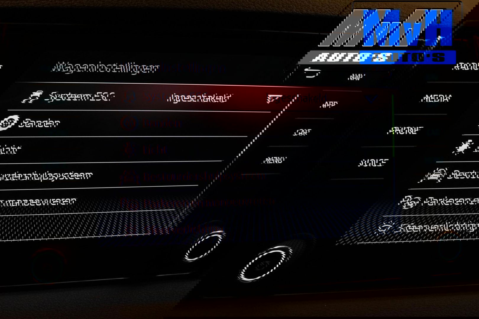 Škoda Karoq 1.0 TSI Style Business|PANO|LUXE!|TREKH|LED|ACC