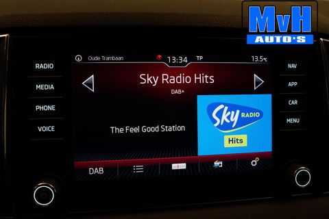 Škoda Karoq 1.0 TSI Style Business|PANO|LUXE!|TREKH|LED|ACC