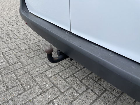 Mercedes-Benz Vito 111 CDI Lang L2H1 / rijklaar € 16.950 ex btw / lease vanaf € 375 / airco / cruise / trekhaak 2000 kg / bijrijdersbank !