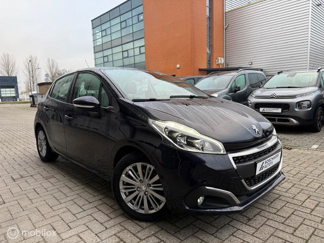 Peugeot 208 - 1.2 Benzine | 5 deurs | Navigatie | Nieuwe APK