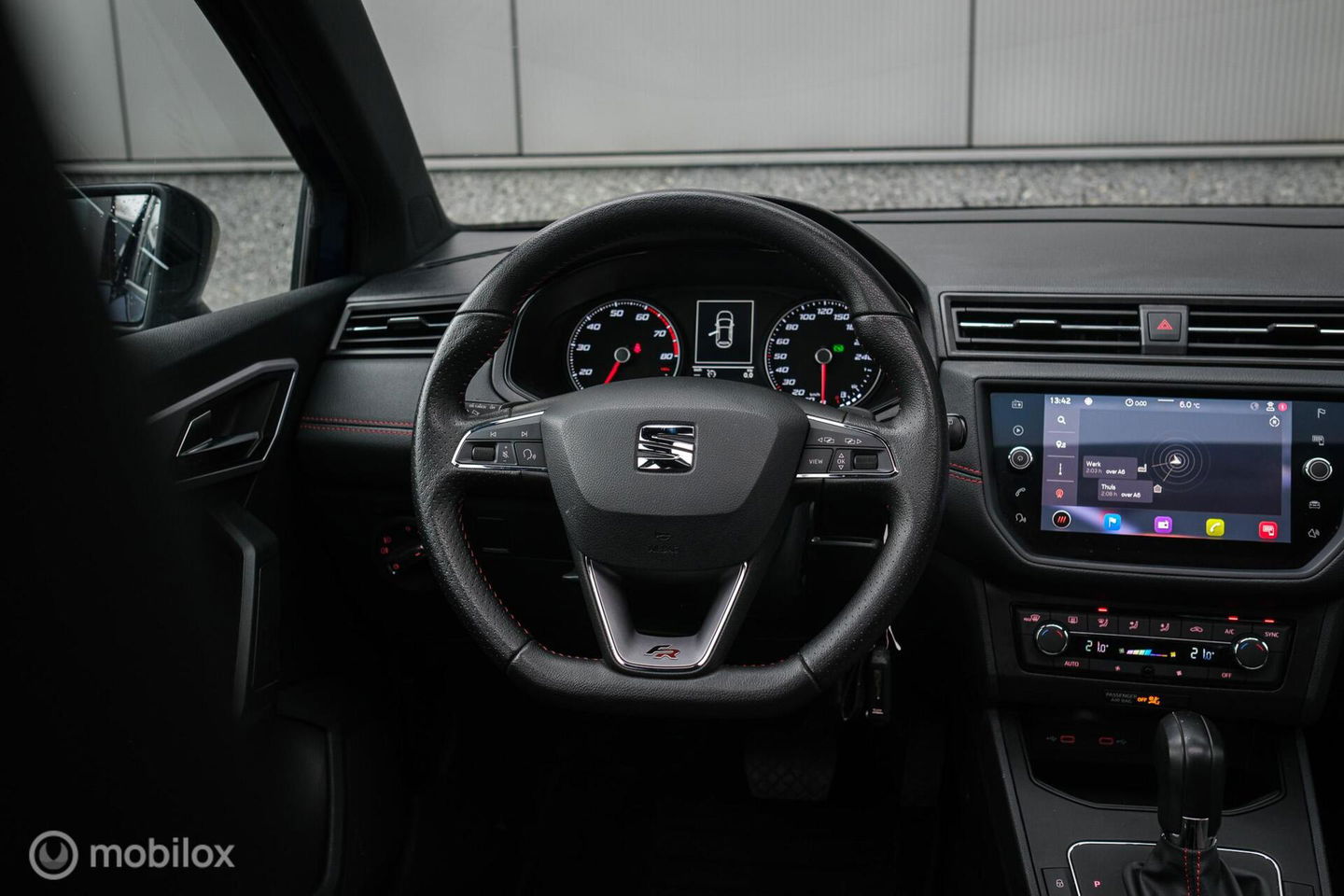 SEAT Ibiza 1.0 TSI FR Limited Edition | Panorama | Carplay | Camera | LED | Cruise | Alcantara leder | DSG automaat | PDC |