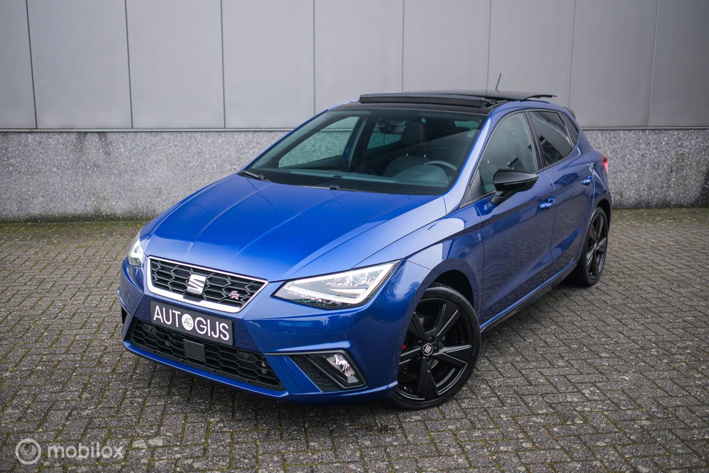 SEAT Ibiza 1.0 TSI FR Limited Edition | Panorama | Carplay | Camera | LED | Cruise | Alcantara leder | DSG automaat | PDC |