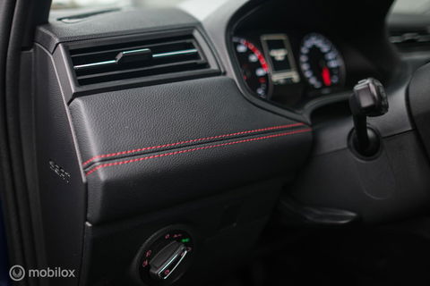 SEAT Ibiza 1.0 TSI FR Limited Edition | Panorama | Carplay | Camera | LED | Cruise | Alcantara leder | DSG automaat | PDC |