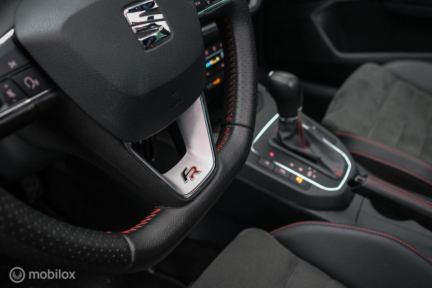 SEAT Ibiza 1.0 TSI FR Limited Edition | Panorama | Carplay | Camera | LED | Cruise | Alcantara leder | DSG automaat | PDC |