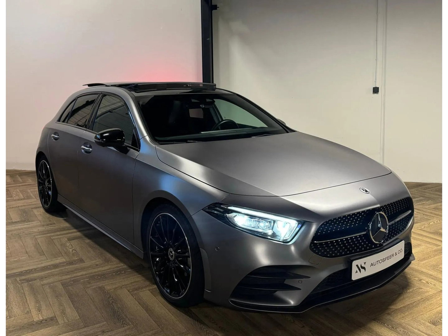 Mercedes-Benz A-Klasse 180 AMG Line