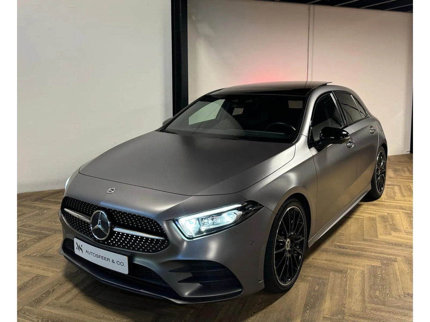 Mercedes-Benz A-Klasse 180 AMG Line
